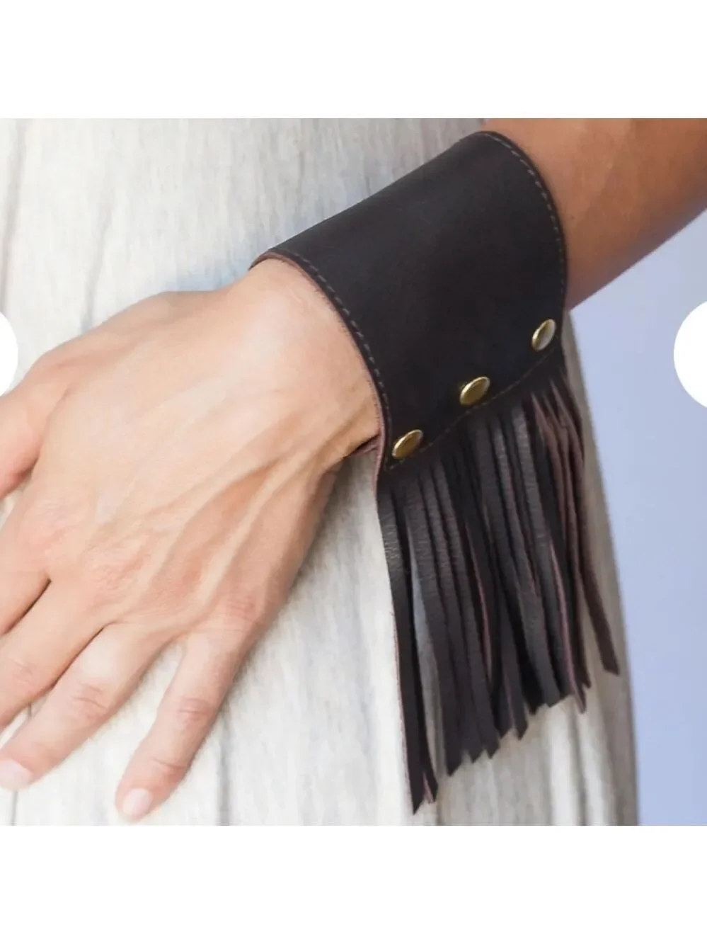 Heather Gardner 3in Cali Fringe Cuff-Gray Snakeskin